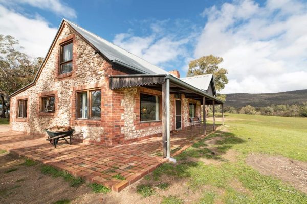 Grampians Stone Cottage